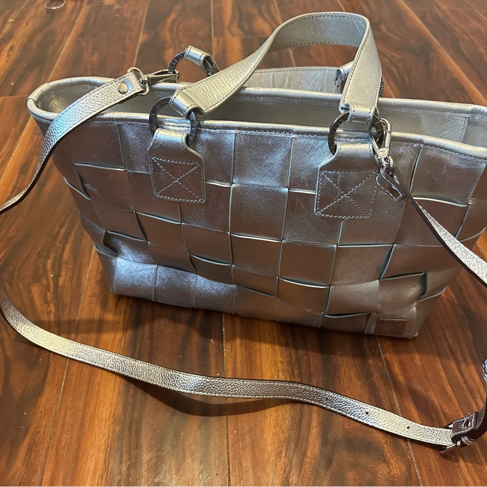 Harvey’s seatbelt silver leather carriage bag with leather shoulder strap..EUC